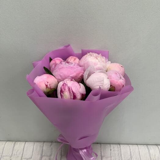 Bouquet of 9 pink peonies Sarah Berear