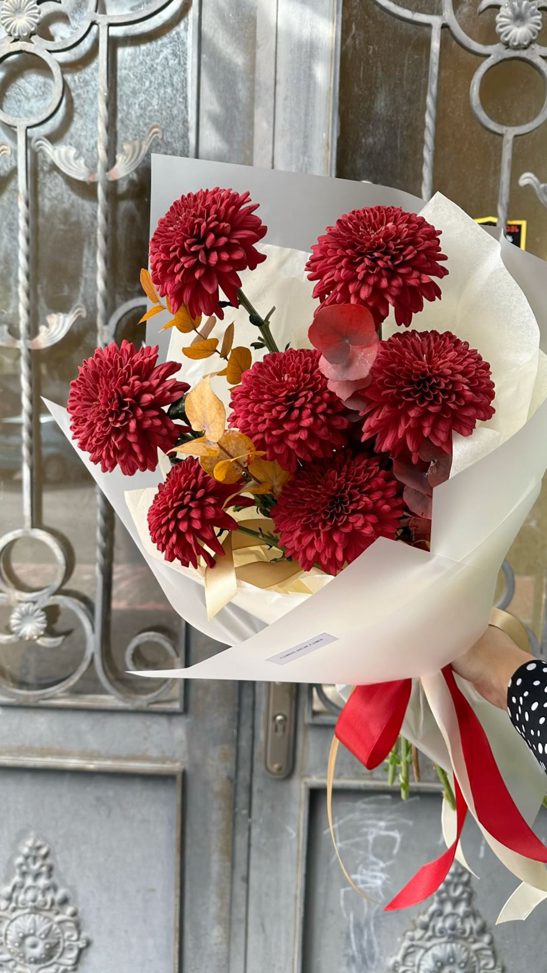 Spring mono bouquet 🌼