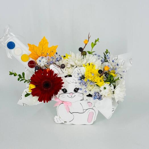Осенний букетик цветов с красками в кашпо зайчик