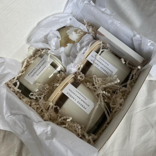 Gift set of candles (2 soy candles 250ml, candle 180ml, mold candle earth)