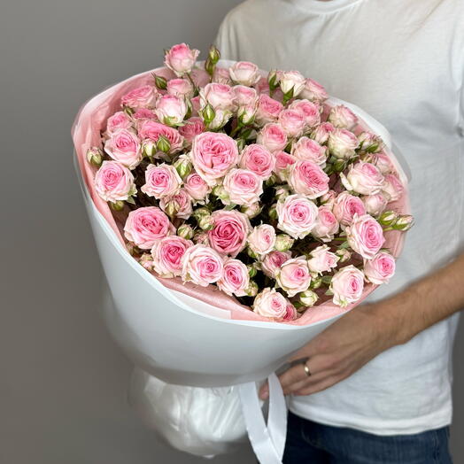 Bouquet of delicate bush roses 😇