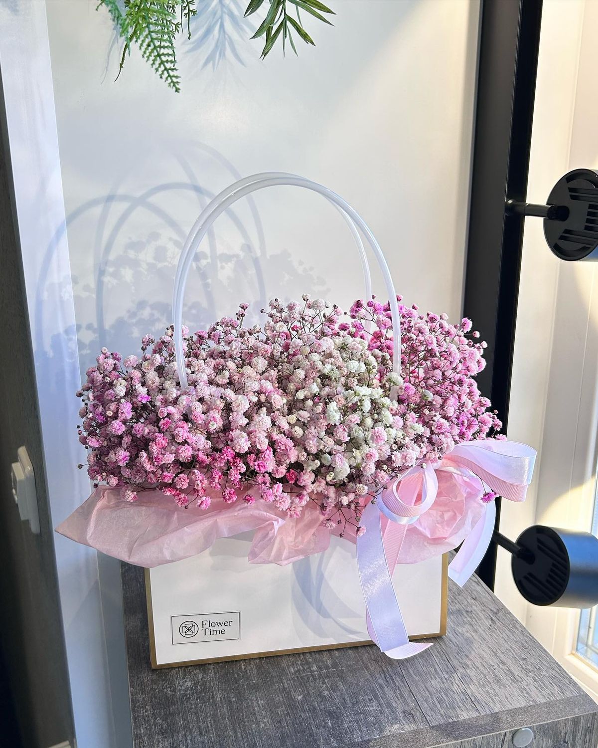 Fresh flower box 🌿🌞