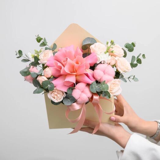 Цветочный конвертик «персик»