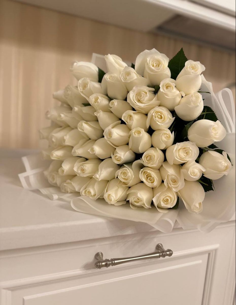 101 розы белые премиум