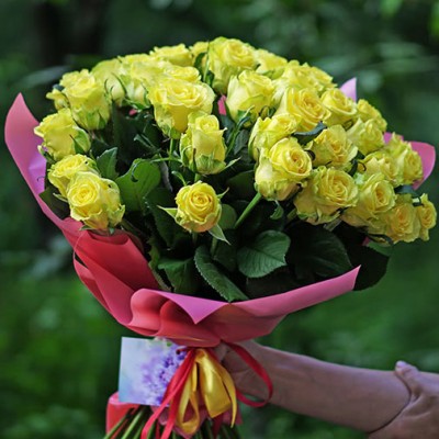 31 желтая роза