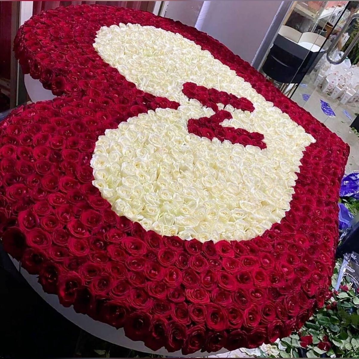 Bouquet of 1001 roses for unforgettable emotions 🌹
