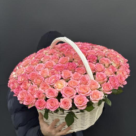 101 Роза в корзине Джумилия