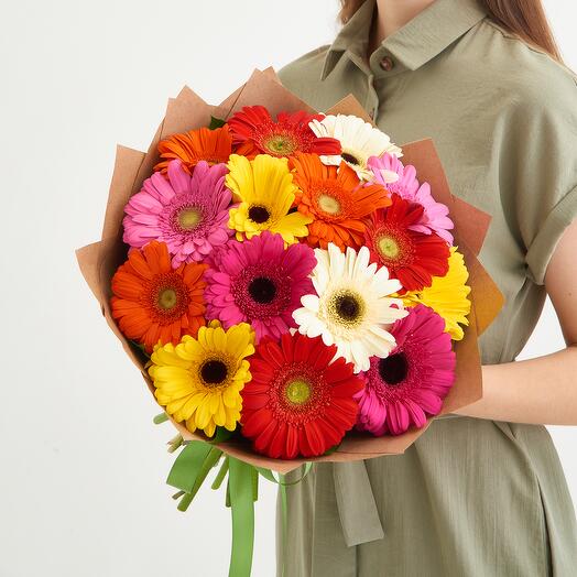 Bouquet of 15 multi -colored gerber in craft