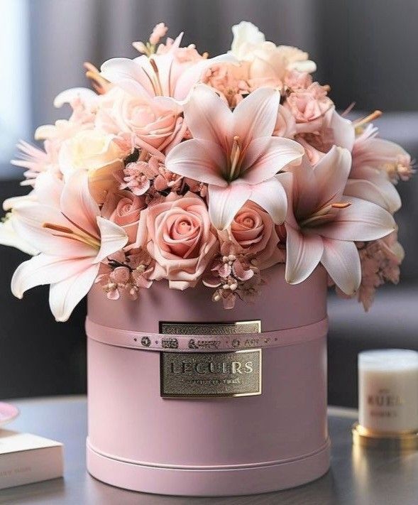 Fresh boxed bouquet 🌿