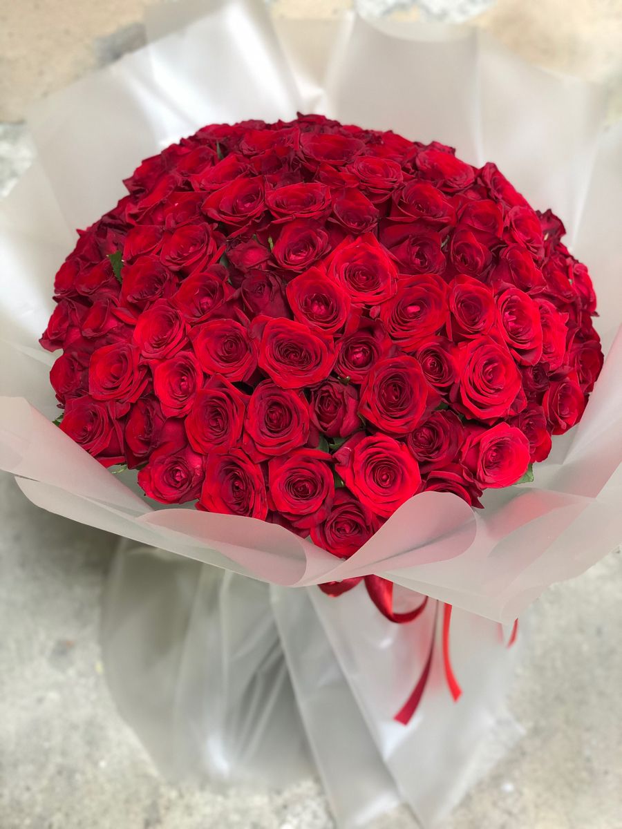 Элегантный букет из 101 розы 🌹