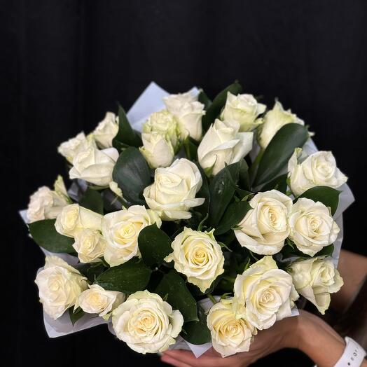 Корзина Белые Розы
