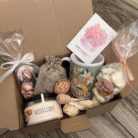 Подарочный бокс на 8 марта «Нежность»