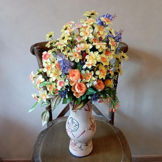 Composition for the interior Narcissus (artificial flowers)