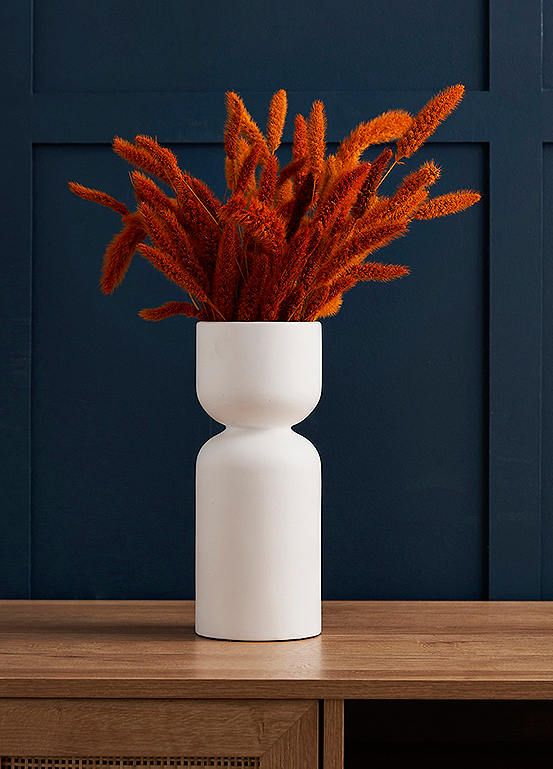 Bright floral decor 🌷