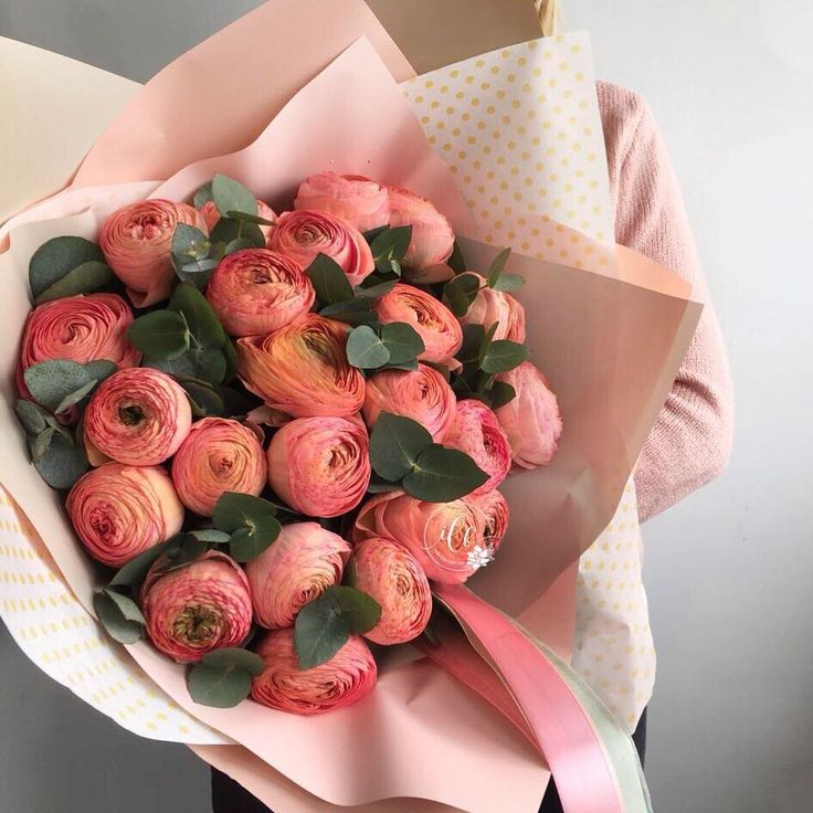 25 ранункулюс