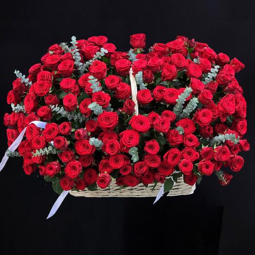 Premium basket from 201 rose with eucalyptus