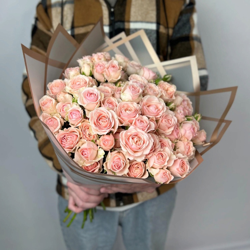 21 spray roses