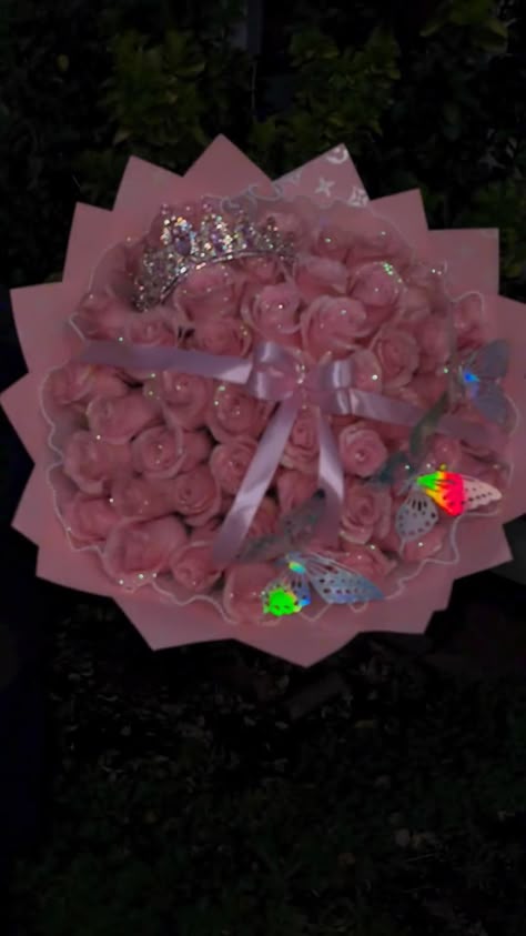 15 розовых роз