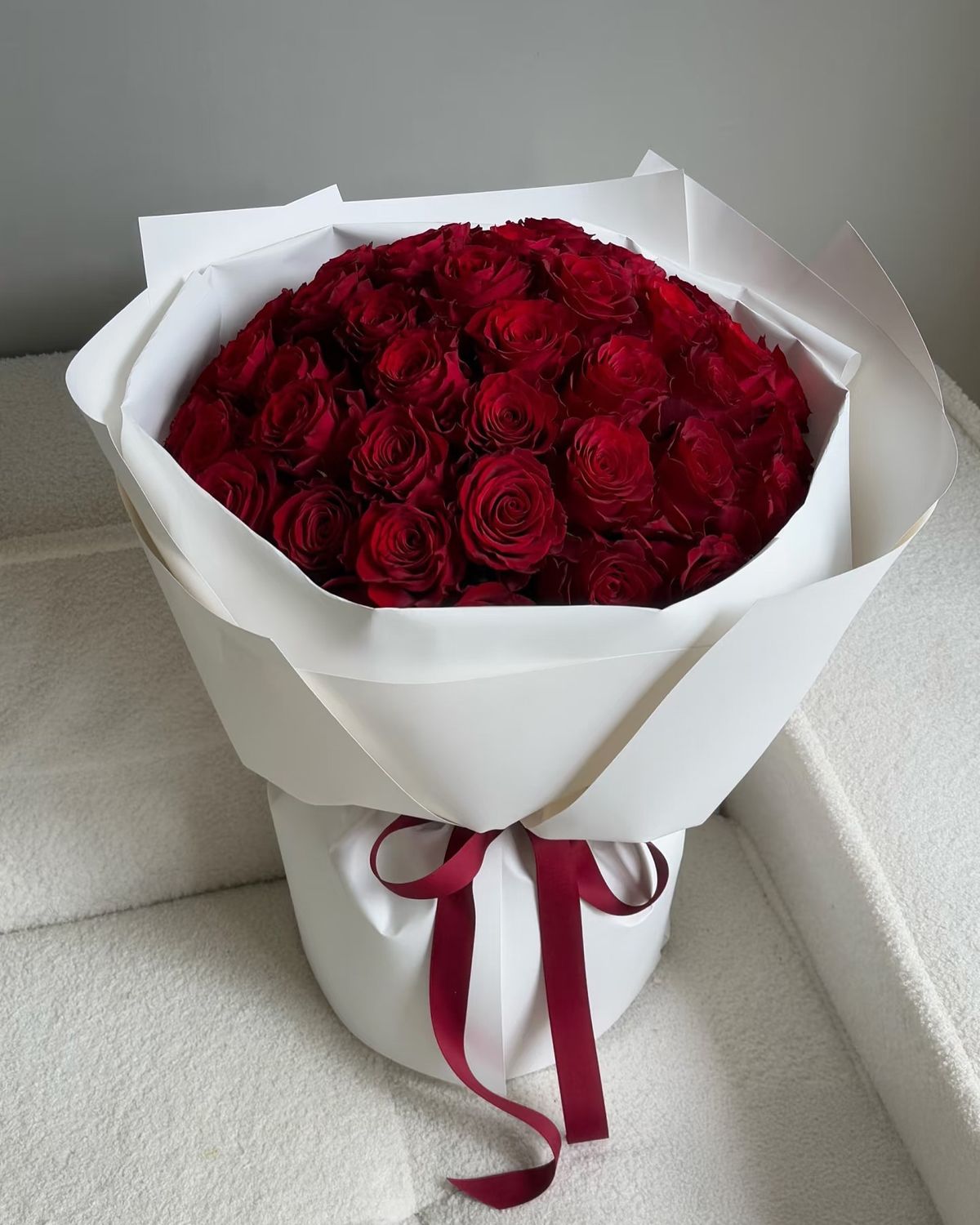 11 red roses