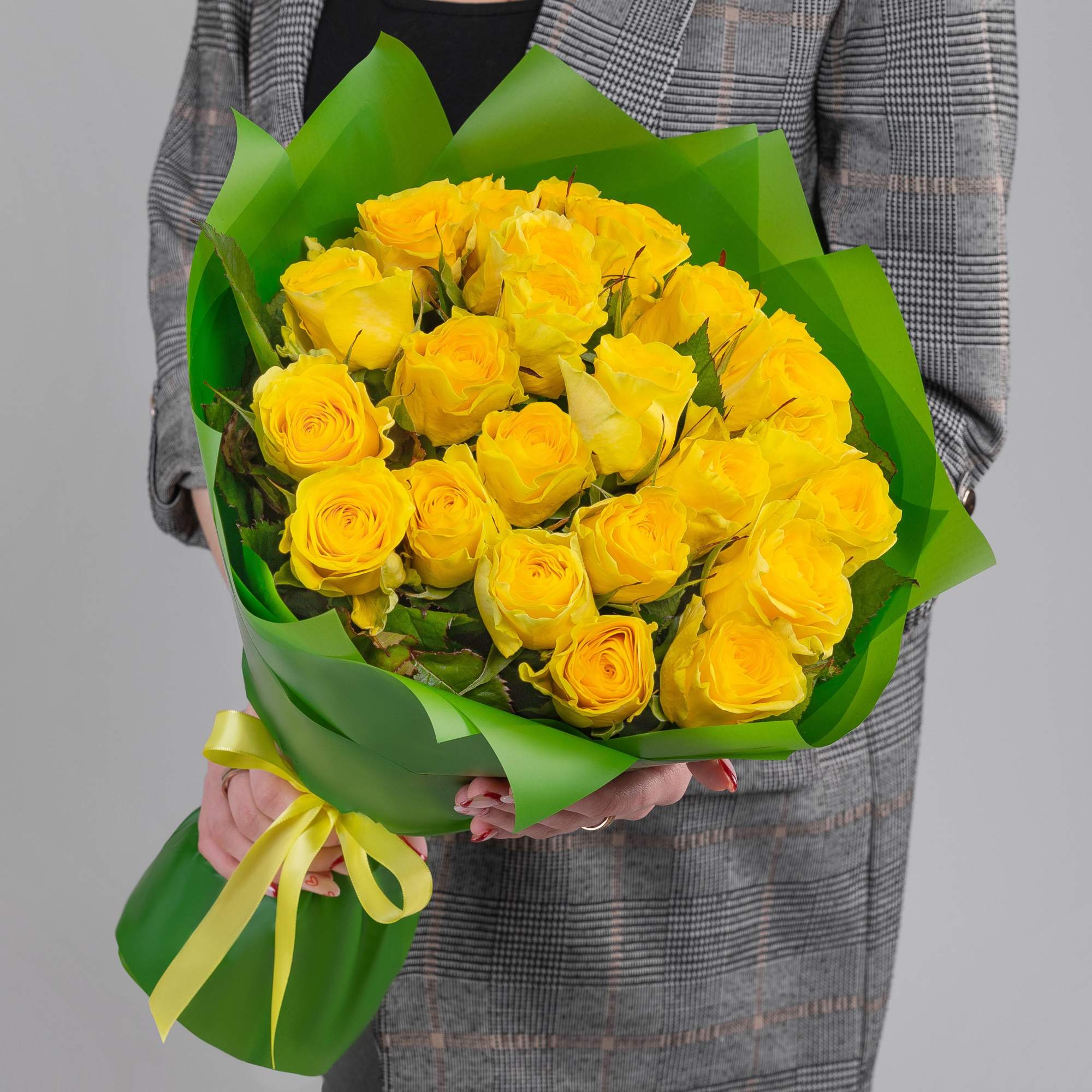 5 yellow roses