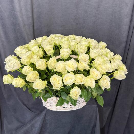 101 rose in the basket