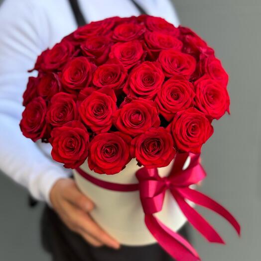 31 красная Роза в коробке