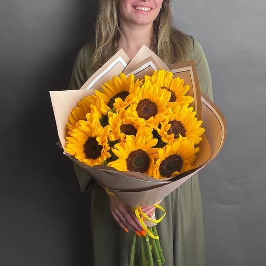 Подсолнухи 9шт. Букет F057 Цветы Столицы