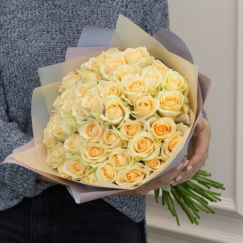 51 cream roses