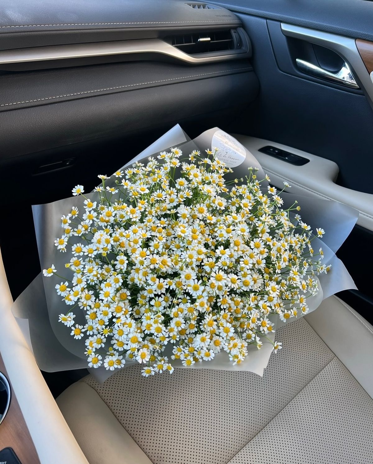 Яркий моно букет 🌷