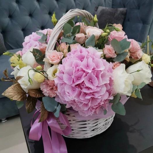 Basket with flowers "Tenderness"