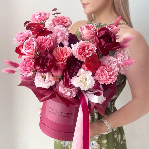 Дизайнерская композиция в бордовых оттенках