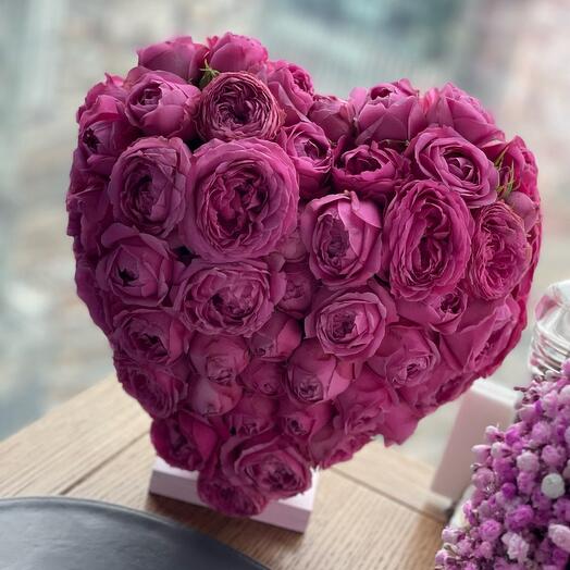 Сердце из роз