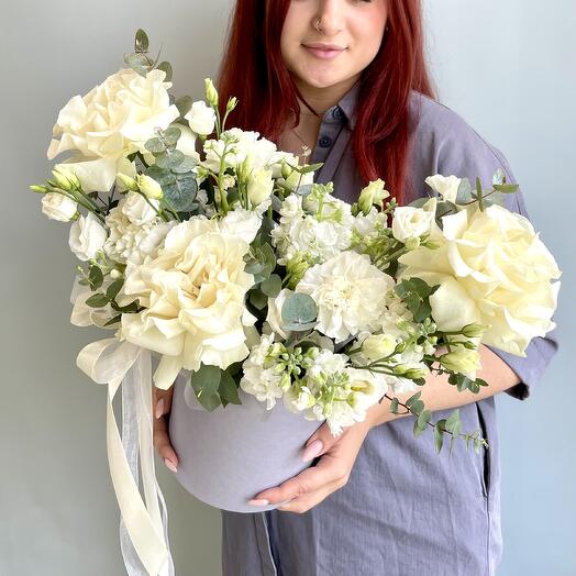 Белоснежная Фантазия с Розой