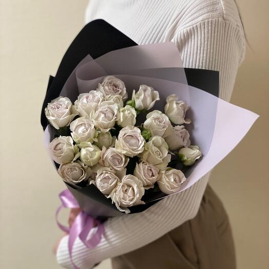 Bouquet of 11 pionoid roses in designer packaging