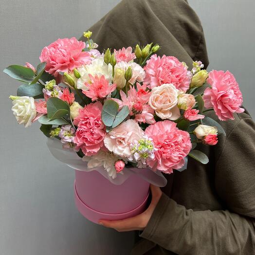 Diantus and chrysanthemum in the box