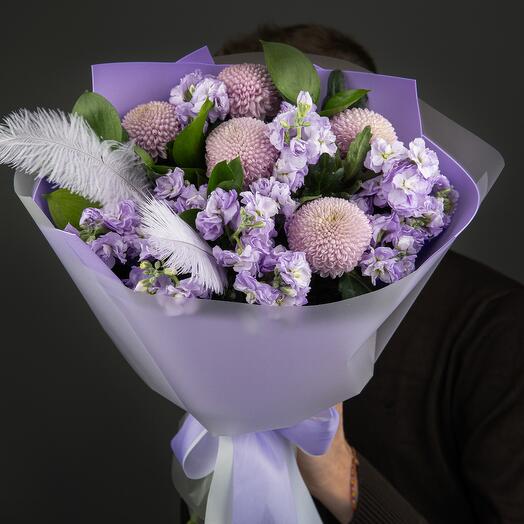 Author's bouquet "Lavender Ice Cream" with fragrant mattiola and feathers