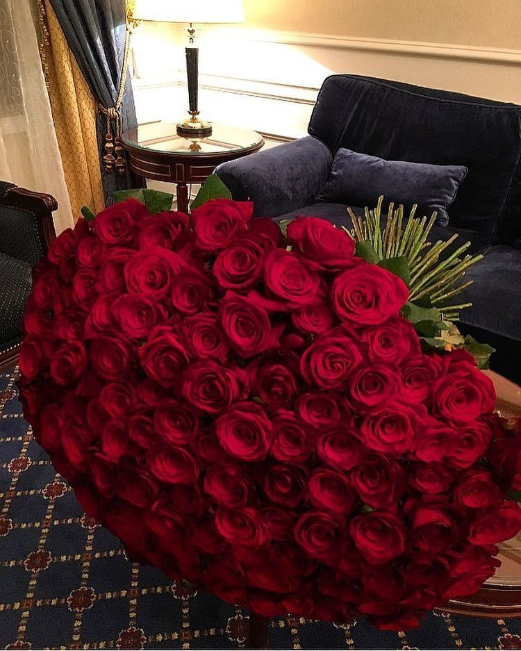 Букет из 101 розы для признания в любви 🌹
