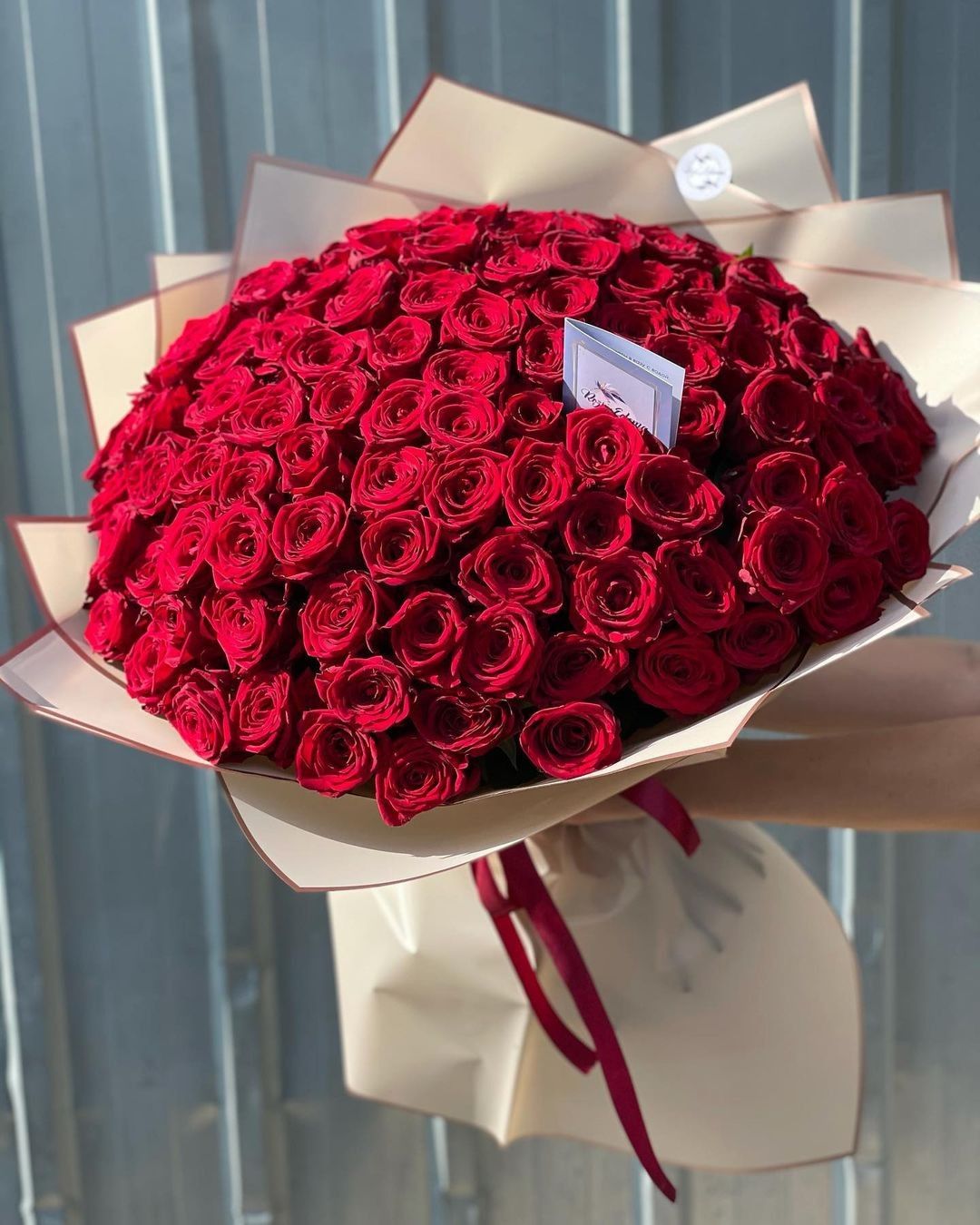 11 red roses