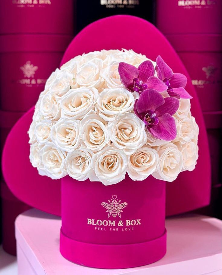 Нежная композиция в коробке 🌹