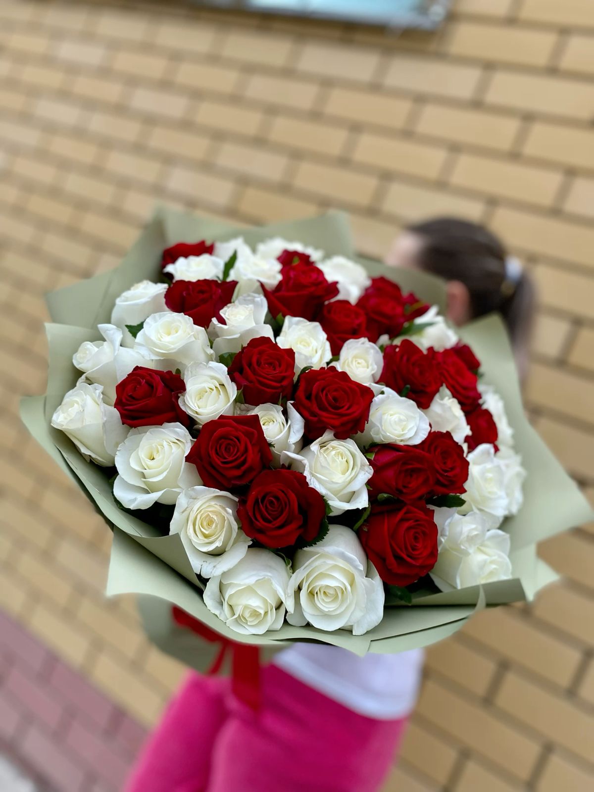 51 красная роза нежная 💫