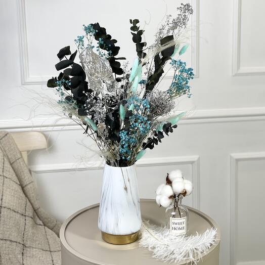 Dry flowers in a vase Gunter