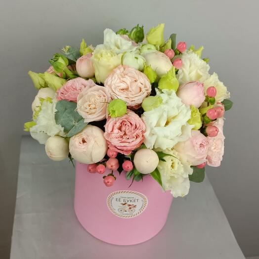 Композиция из пионовидных Роз и Эустомы