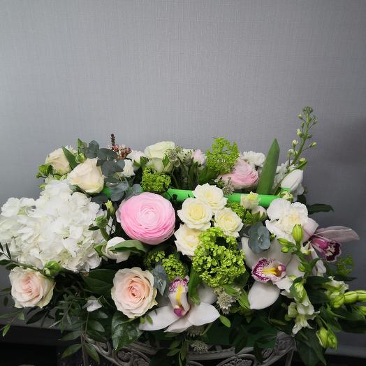 Композиция в ящике