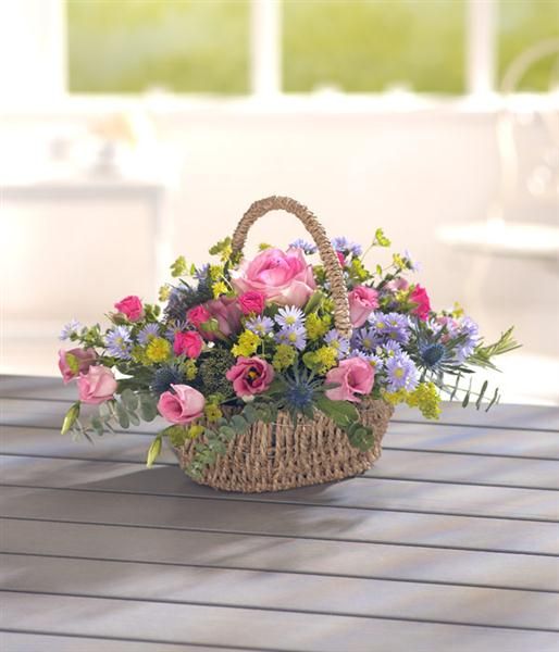 Festive flower basket 🎉