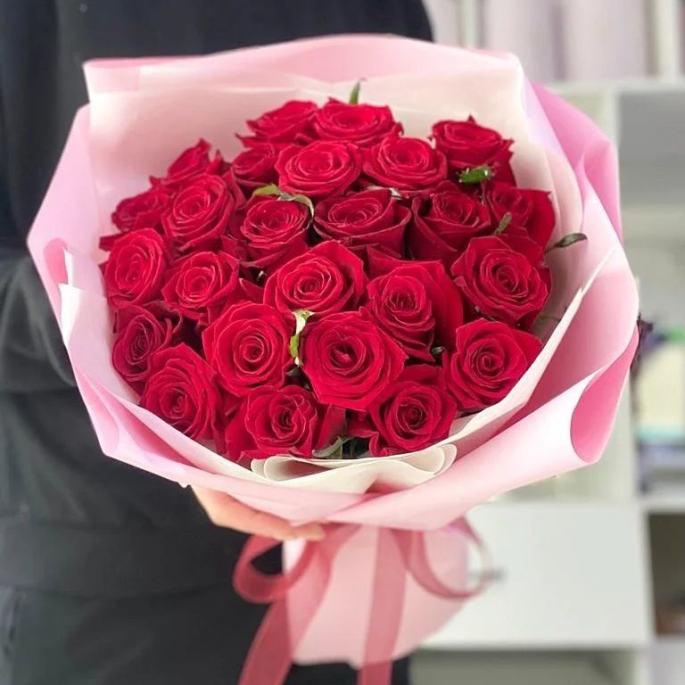 31 red roses