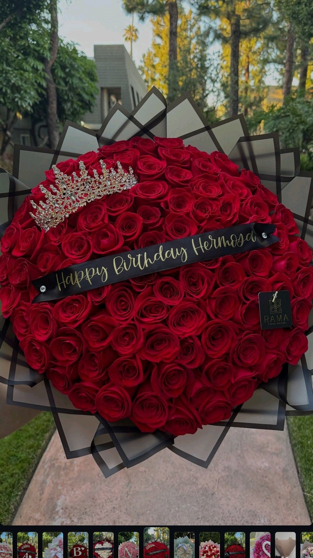 Romantic bouquet of 101 roses 🌹