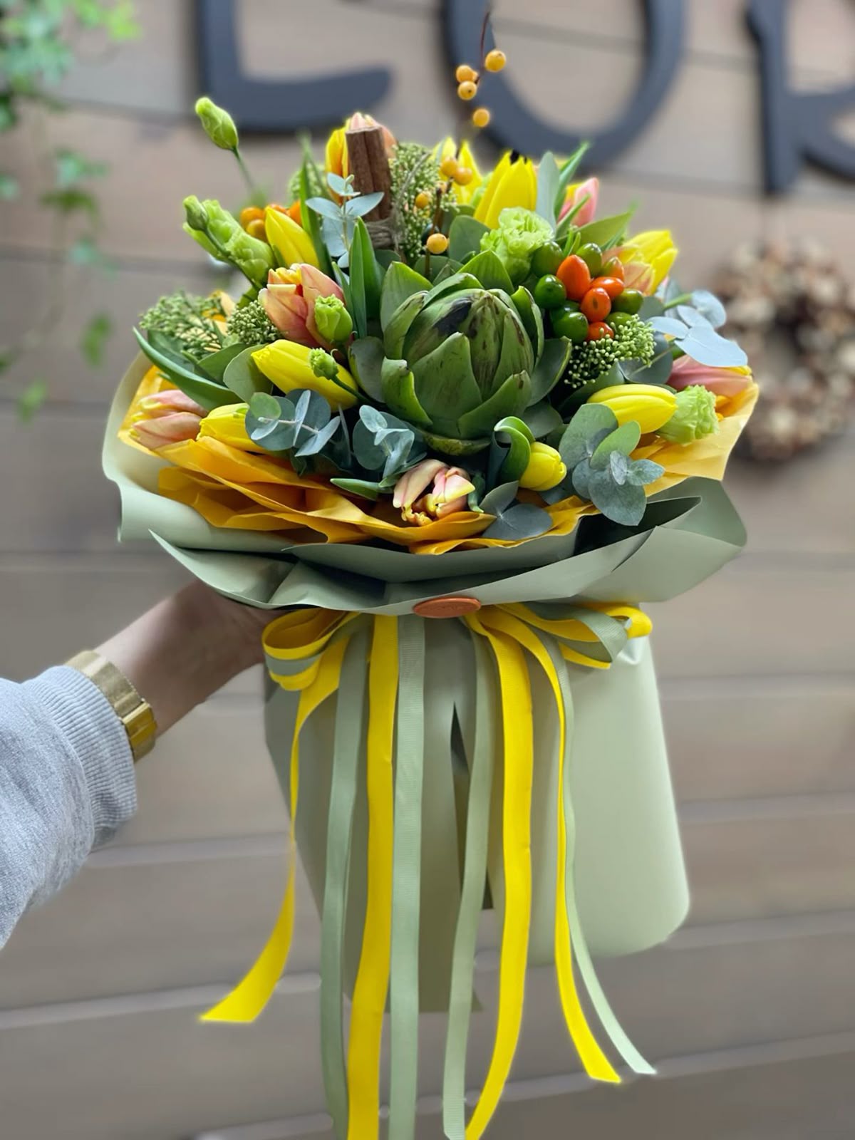 Elegant author’s bouquet 💐 