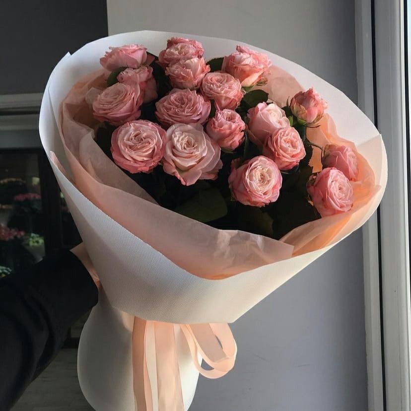 Luxurious mono bouquet 🌸