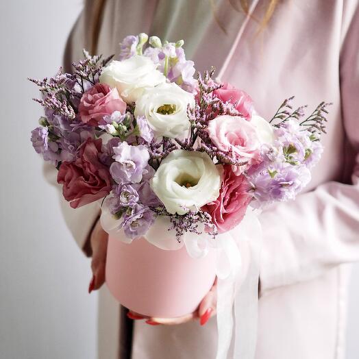 Spring moment with mattiola, lemonium and east