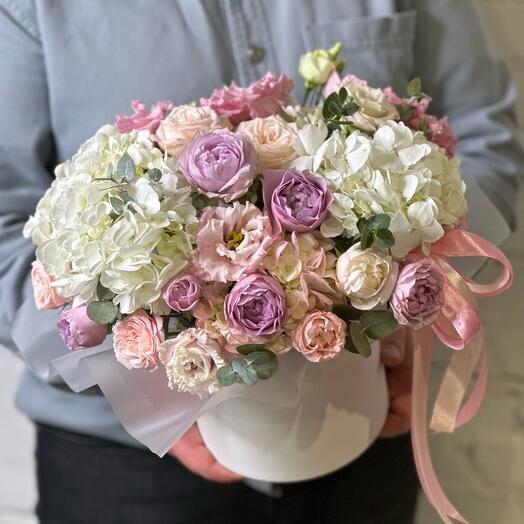 Flower composition in a box